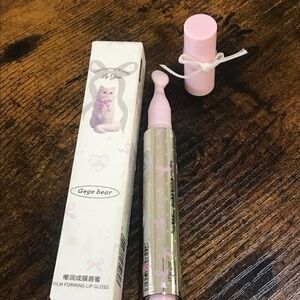 Gege Bear Pink Film-Forming Lip Gloss